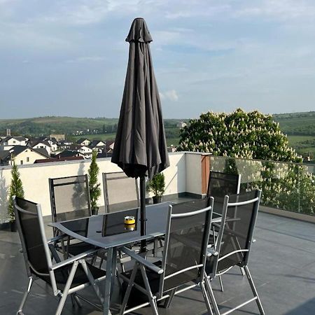 Penthouse Luxury Falticeni Exterior photo